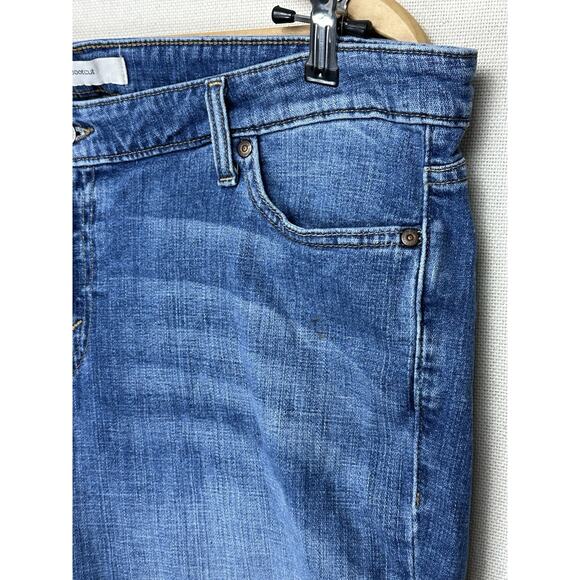 Levi’s Womens 590 Bootcut Medium Blue Denim Jeans Plus Size 18W Flap Pockets - Picture 3 of 16